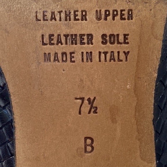 ROBERTO CAPUCCI Black Leather Designer Heels!!! Made in Italy 🇮🇹 - Picture 8 of 9